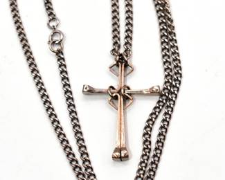Silvertone reticulating cross pendant with 12" chain-comes with velvet lined wooden box