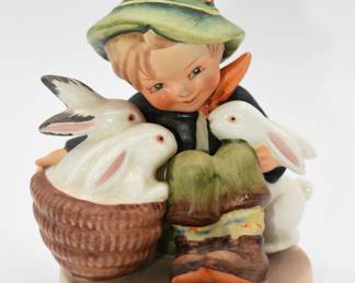 Vintage Hummel figurine #58 Playmates-approx 4 1/4" tall