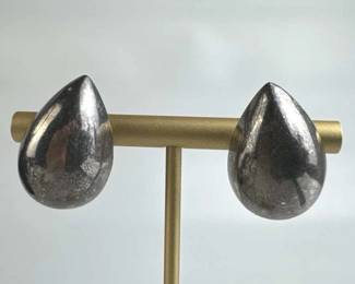 925 Silver Vintage Puffy Teardrop Post Earrings
