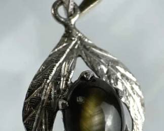 925 Silver Vintage Petite Sillimanite Pendant