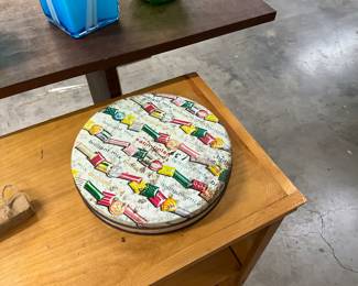 1950's Ludens Decorative Mixed Candy Tin