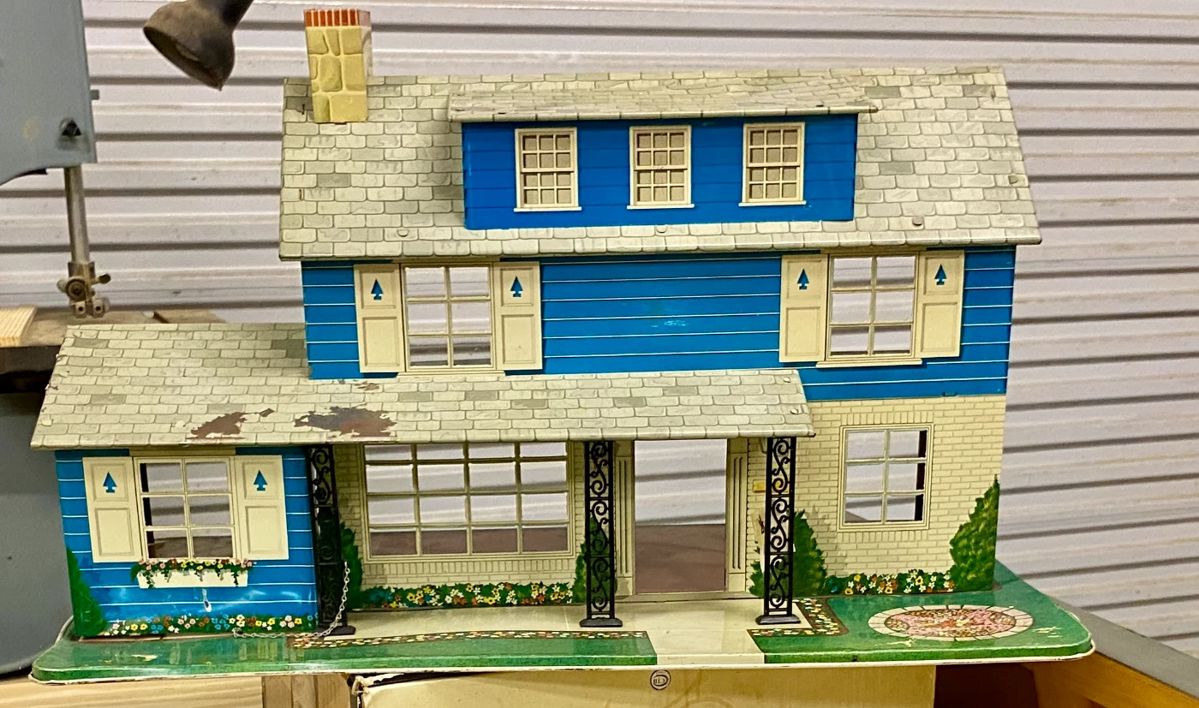 1950's Metal Doll House