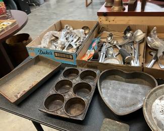 Vintage Metal Pans & Kitchen Utensils