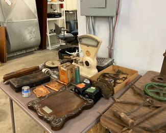 Vintage Items - Scale, Weights, Light Bulbs / Lamps 