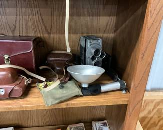 Assorted Vintage Cameras & Movie Camera & Light