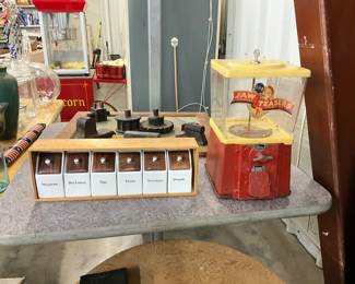 1960's spice Set by Lagardo Tackett & Kenji Fujita - Jaw Teasers Gumball Vending Machine 1950's