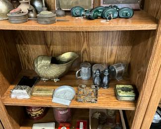 Metal Items - Desktop Notepad/Memo Holder - Brass Shell Planter - Salt & Pepper Shakers - Pencil Sharpener - Practice Golf Putter - Coaster Holder 