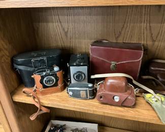 Assorted Vintage Cameras 