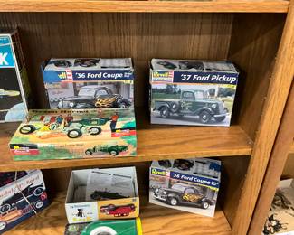 Assorted Car Pickup Model Kits