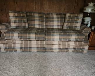 Craftmaster sofa