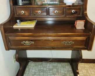 Ethan Allen desk