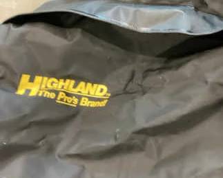 Highland The ProaTMs Band Car Top Carrier