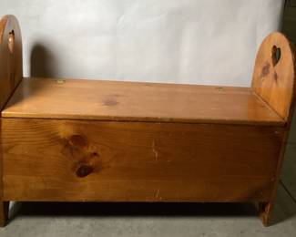 ChildrenaTMs Blanket Box Trunk Bench