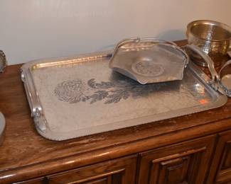 Assorted Vintage Aluminum Serving Pieces (7)