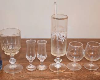 Assorted Glassware (10)