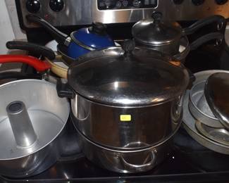 Large Lot Of Pots And Pans