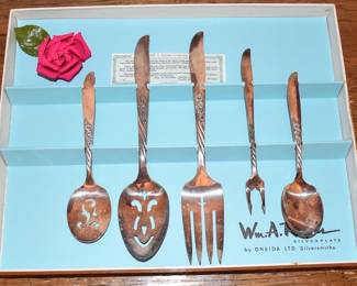 Oneida Serving Set In Box