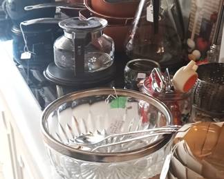The kitchen counter at a glance