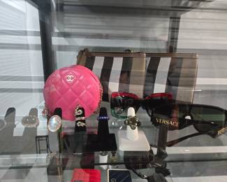 Burberry Chanel Gucci Versace