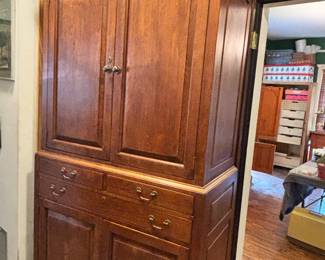Bob Timberlake Cabinet