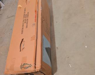 7.5 Foot New in Box Christmas Tree