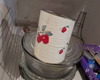 Bromwells 3 Cup Measuring Sifter Apple Design also available are other baking items
