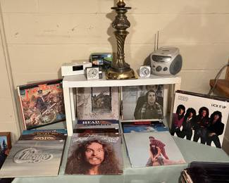 Several albums, including Chicago, Ted Nugent, Sonny & Cher, Elton John, Led Zeppelin, KISS, Bee Gees, Simon & Garfunkel and many more.