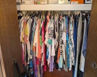 Women's Clothe and Women's Clothe