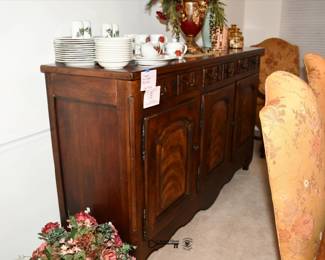 128Dining Room
