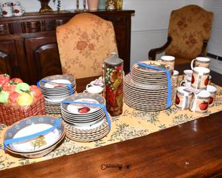 147Dining Room