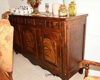 127Dining Room