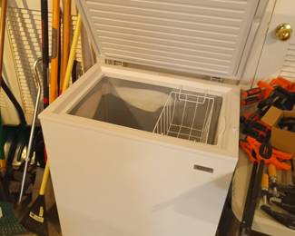 Chest freezer