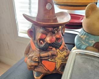 Cookie jar