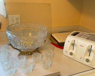Vintage Punch bowl & toaster