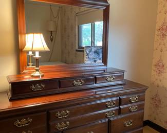 Quality dresser & mirror