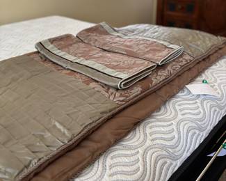 Adjustable Queen bed frame