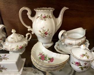 Johann Haviland Bavaria Germany Moss Rose set 99 pieces