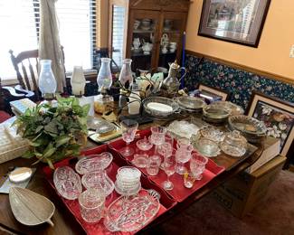 Oil lamps/Crystal/Silver ware