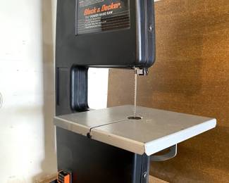 Black & Decker 7 ½” Power Band saw