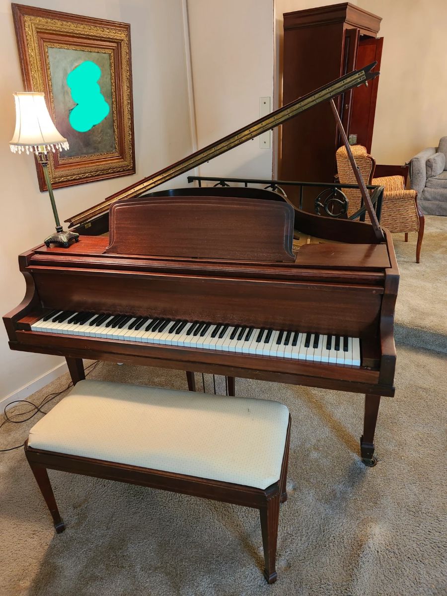 Story & Clark Baby Grand