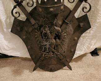 Your guess is as good as mine, but it can be yours. Visit this sale for more TREASURES! A lot of Unique Items available.