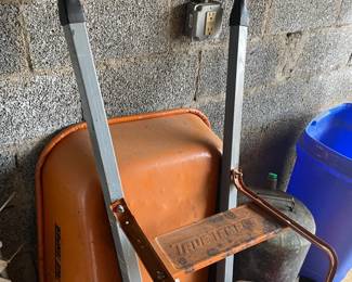 True Temper Wheelbarrow