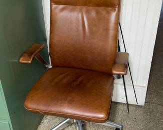 Vintage Mid-Century Modern Brown Vinyl Rolling Office Chair