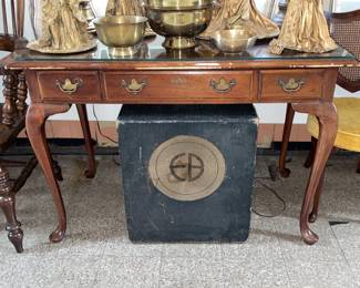 Wooden Desk W/ 3 Drawers