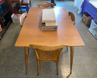 Vintage Mid-Century Modern Dining Room Table W/ 6 Chairs, 2 Leaves, & All Table Pads