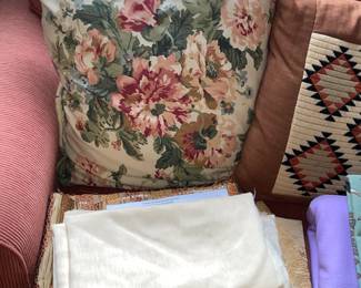 Decorative Pillows & Linen