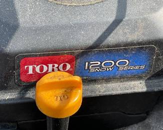 Toro 1200 Snow Series Snowblower (WORKS GREAT!)