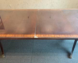 BEAUTIFUL Executive Dining Room/Conference Table W/ Inlaid Wood Trim & Brass Capped Legs (Ethan Allen)