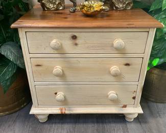 Country 3 Drawer Mini Dresser (Ethan Allen)