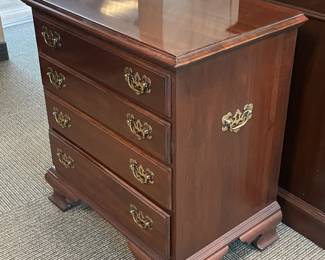 Wooden 4 Drawer Mini Dresser W/ Brass Hardware (Ethan Allen)